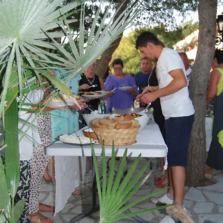 Vasilikos 2*