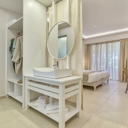 Vasilikos Hotel 2*