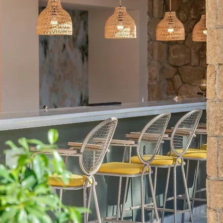 Vasilikos Hotel 2*