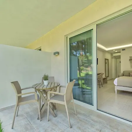 Hotel Vasilikos 2*